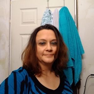 Meet your Posher, Desi rae